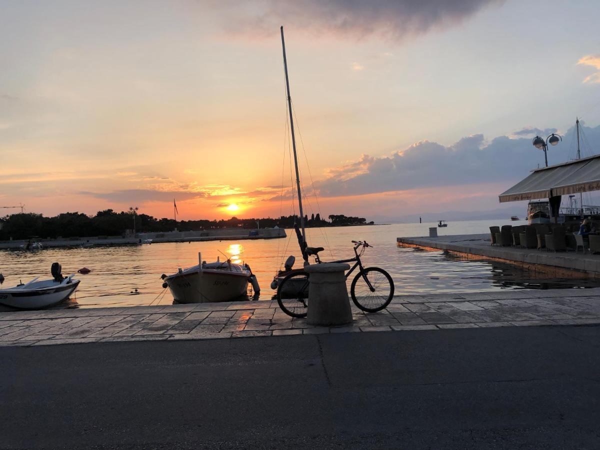 Holiday Home Brac Супетар Екстериор снимка