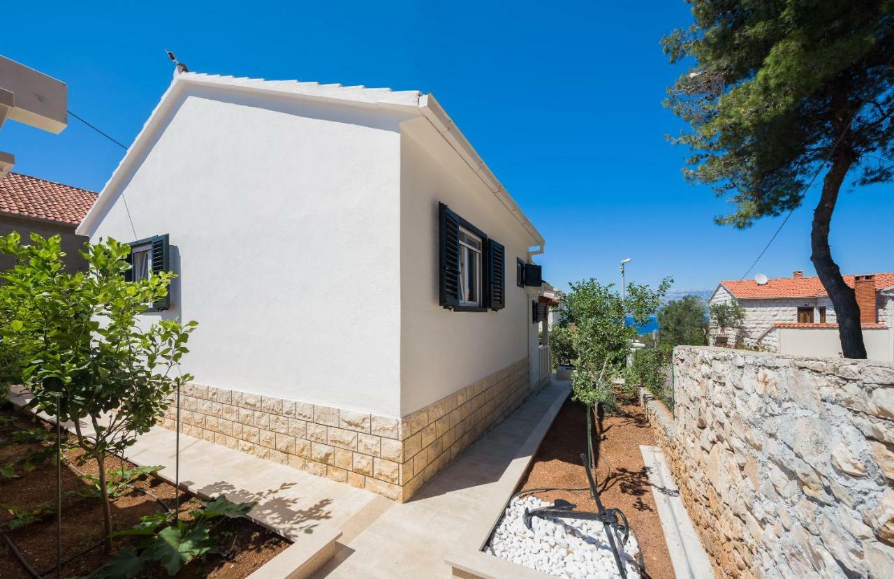 Holiday Home Brac Супетар Екстериор снимка