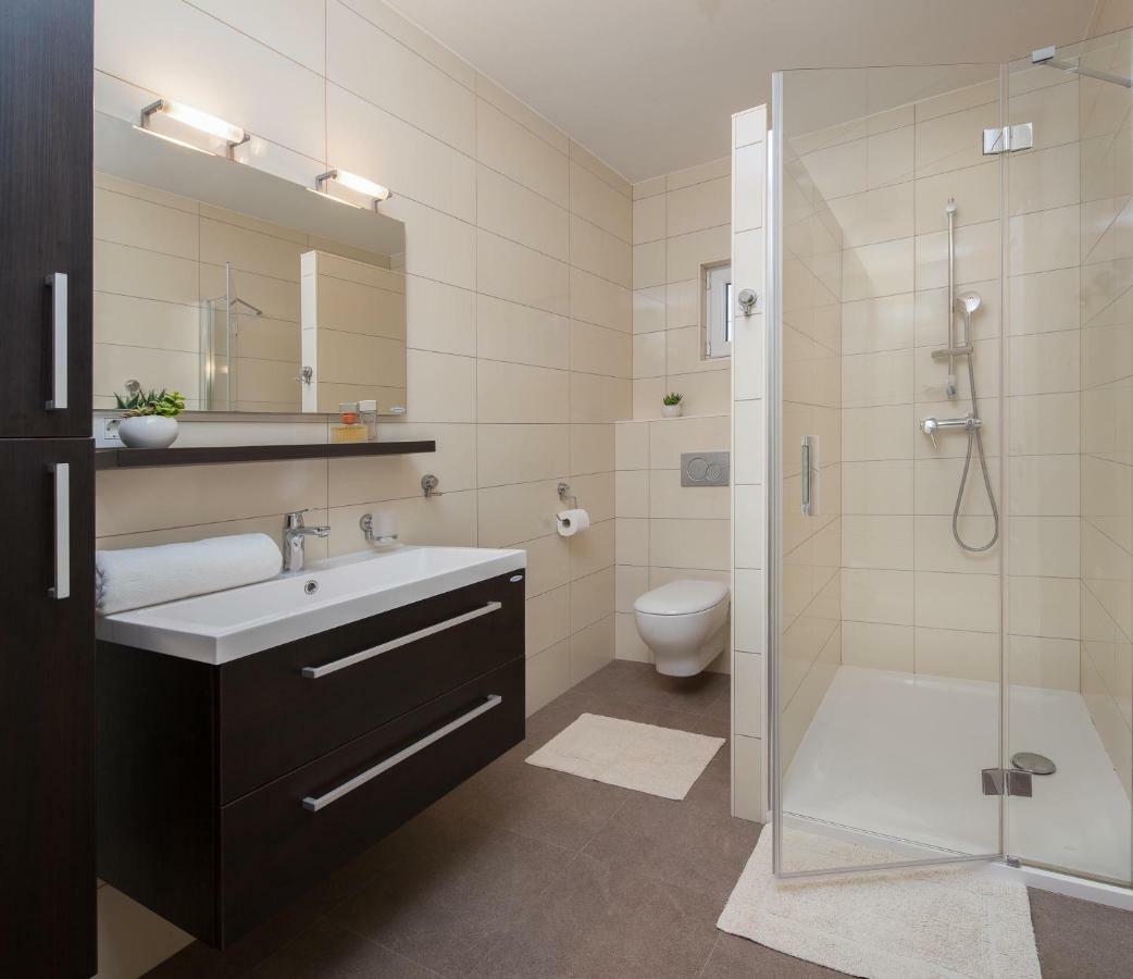 Holiday Home Brac Супетар Екстериор снимка
